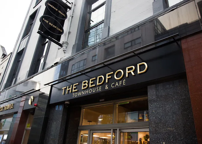 Hotels in Downtown Limerick