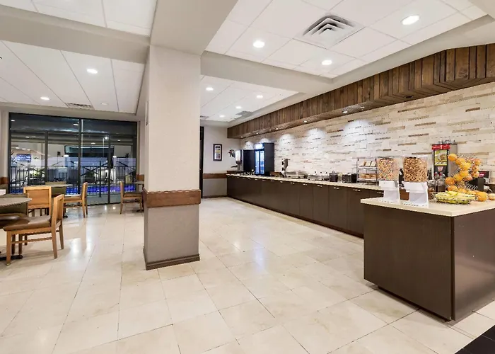 Hotels in Downtown Round Rock