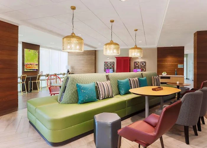 Hotels in Downtown West Sacramento
