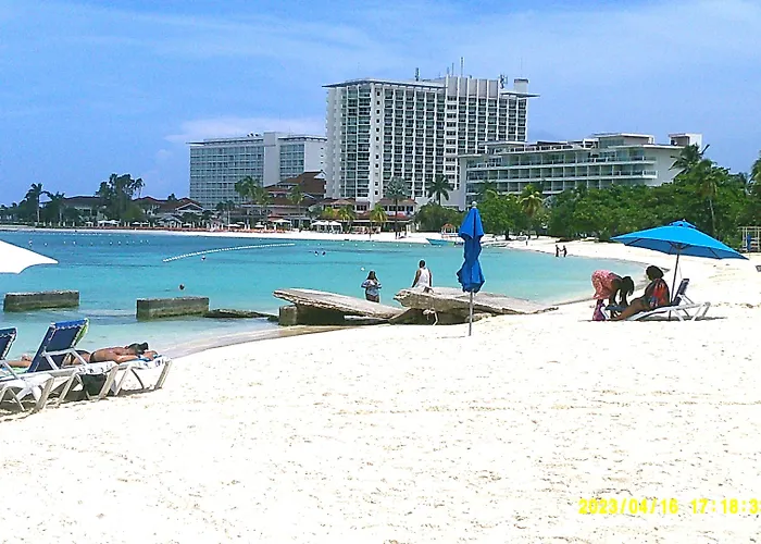 Hotels in Downtown Ocho Rios