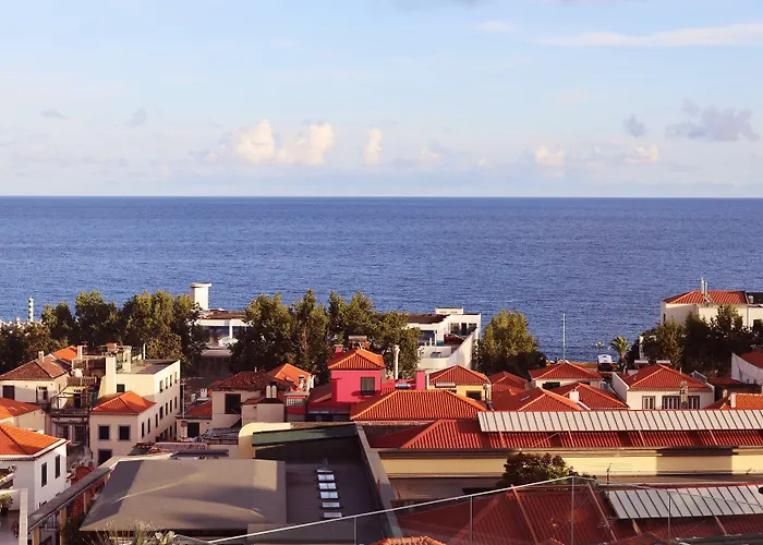 Hotels in Downtown Funchal (Madeira)