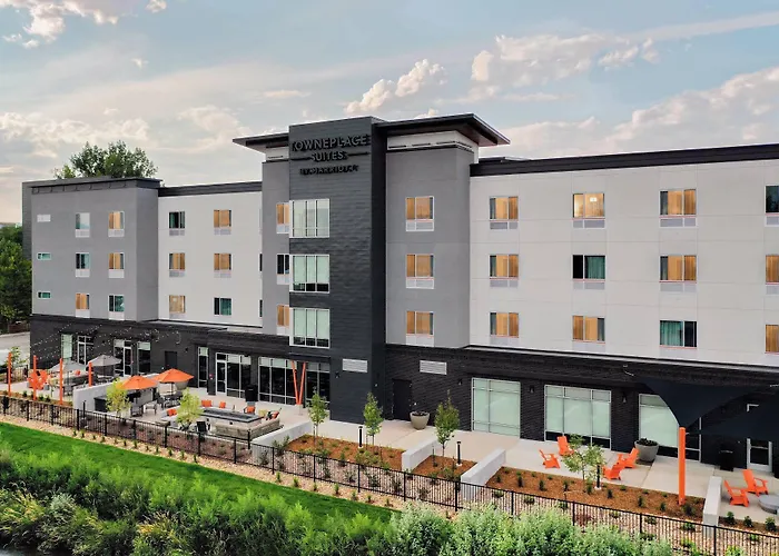 Hotels in Downtown Loveland