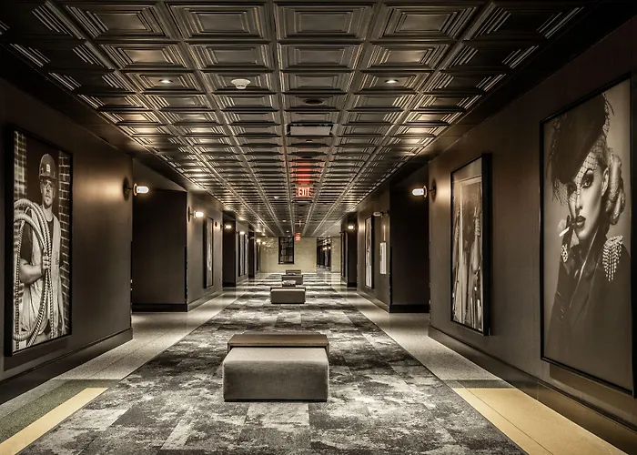 Hotels in Downtown Indianapolis
