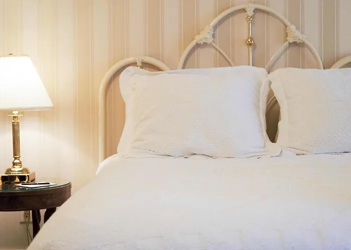 Hotels in Downtown Boulder