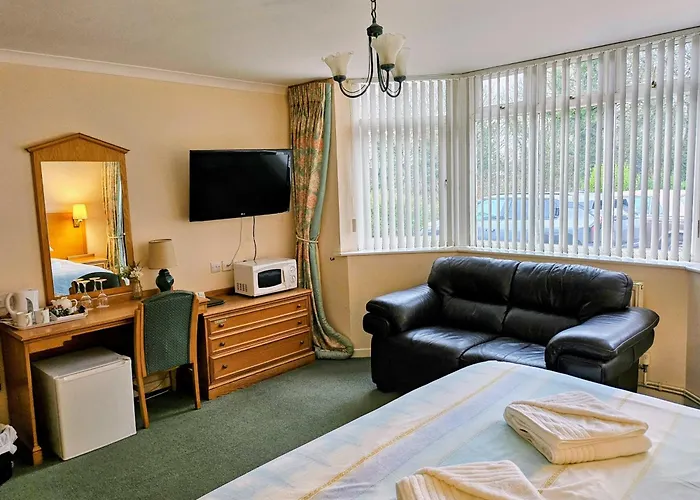 Hotels in Downtown Bridgend (Wales)