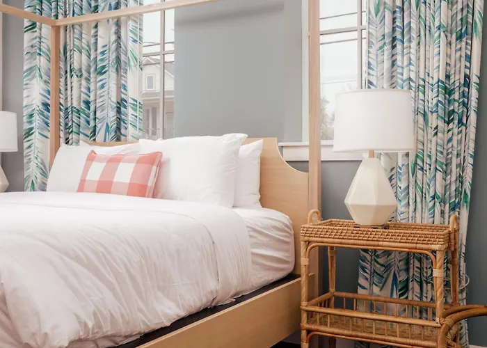 Hotels in Downtown Pensacola