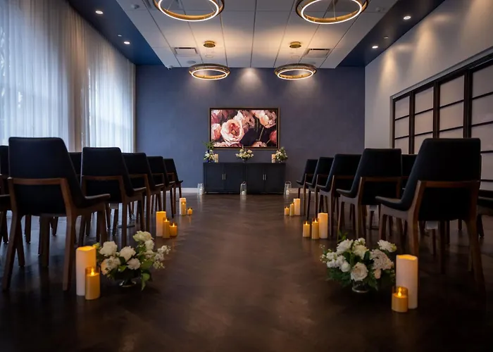 Hotels in Downtown West Chester