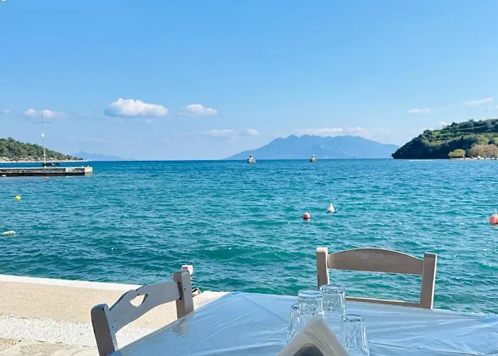 Hotels in Downtown Epidaurus