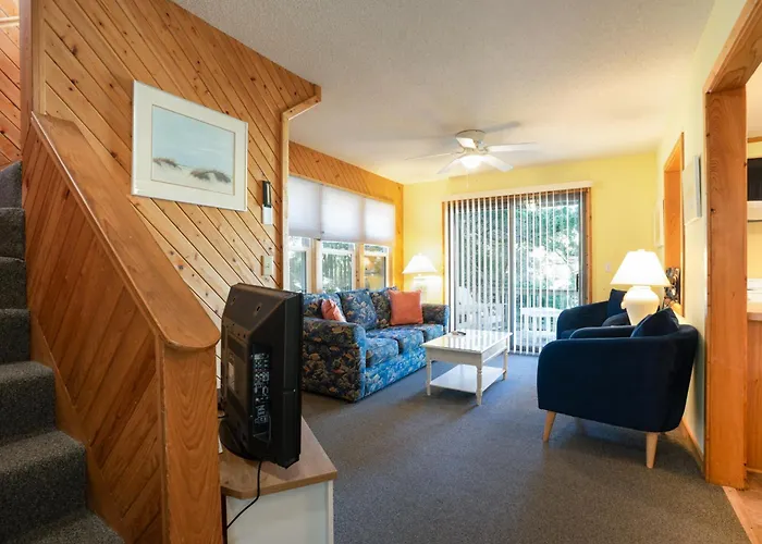 Hotels in Downtown Ocracoke
