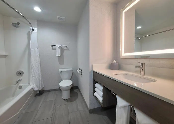 Hotels in Downtown Chula Vista