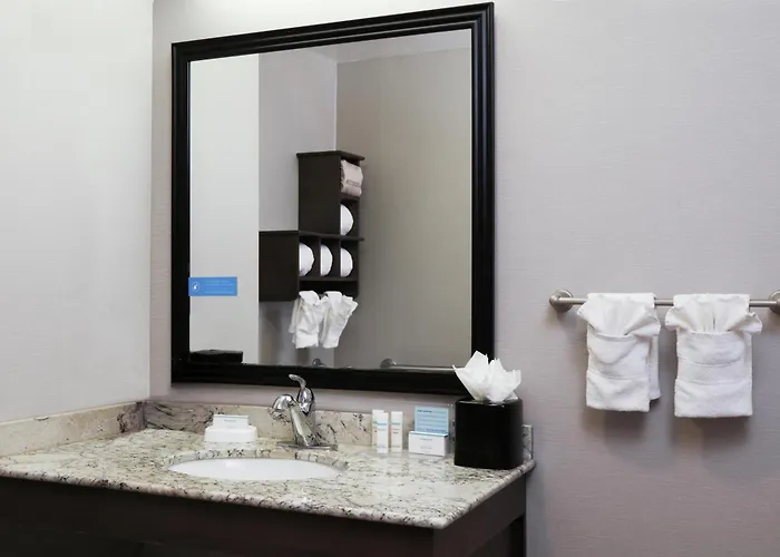 Hotels in Downtown Temecula