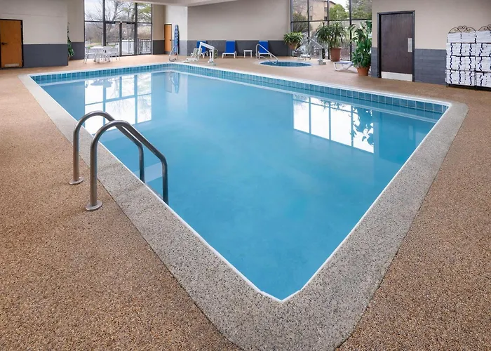 Hotels in Downtown Cranberry Township