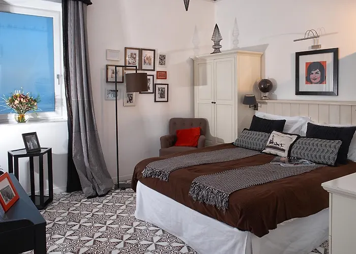 Hotels in Downtown Capri