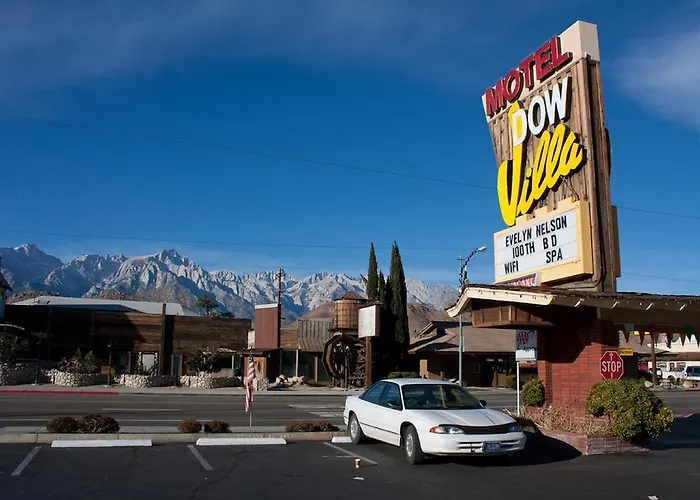 Hotels in Downtown Lone Pine