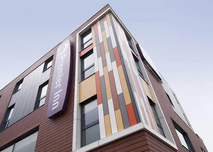 Hotels in Downtown Camberley