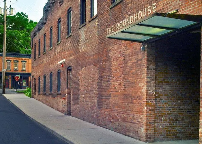 Hotels in Downtown Beacon