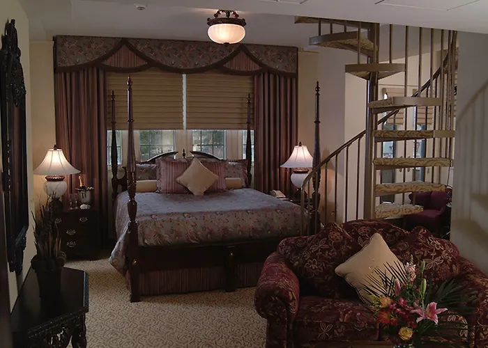 Hotels in Downtown Saint Charles