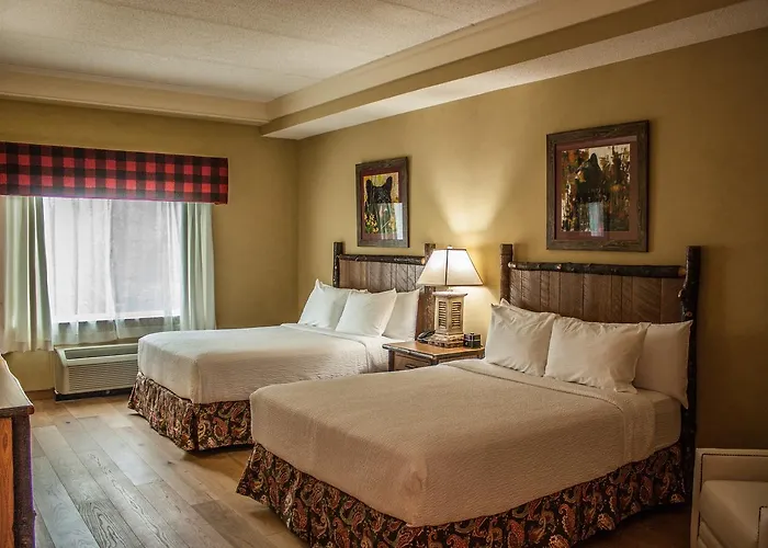 Hotels in Downtown Gatlinburg