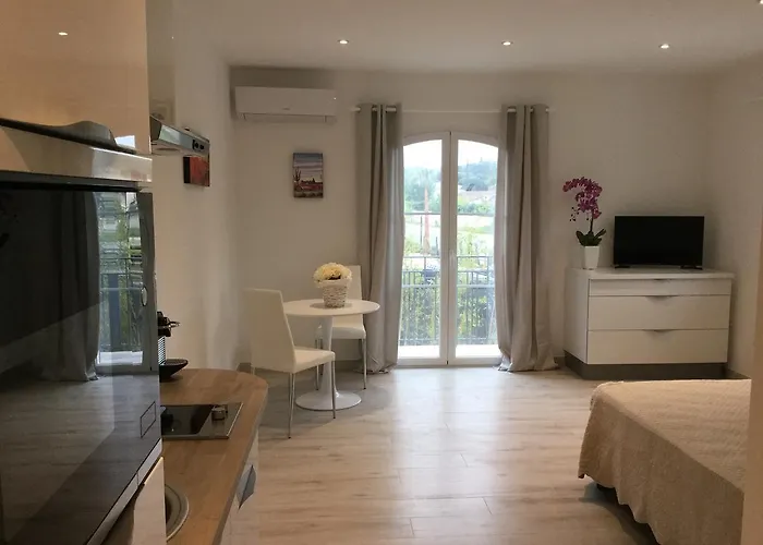 Hotels in Downtown Saint-Tropez