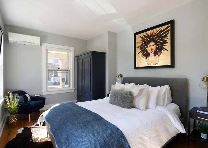 Hotels in Downtown Hudson