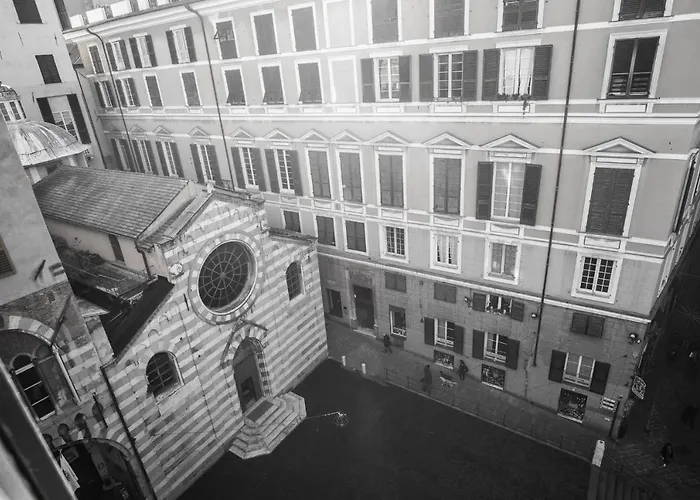 Hotels in Downtown Genoa