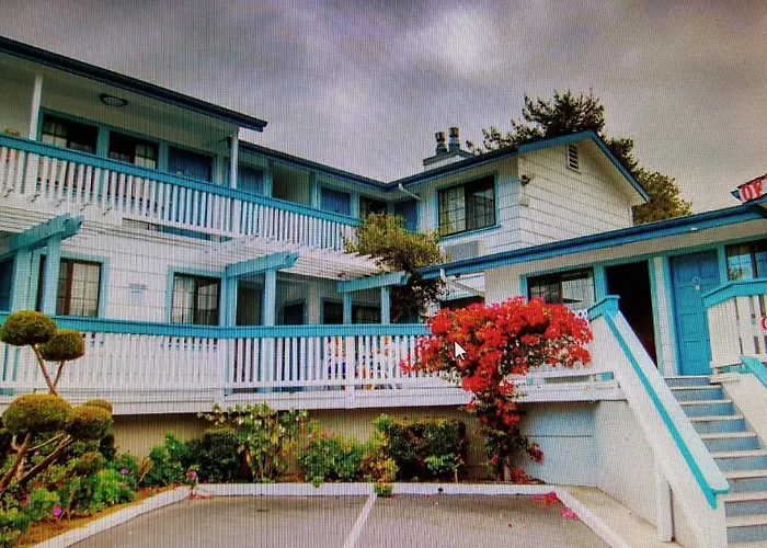 Hotels in Downtown Monterey